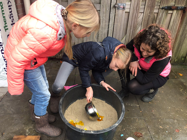 Kaatje&amp;Mup Craft Café: Sandkerzen herstellen